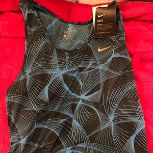Nike tank